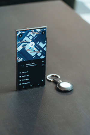 Findmate Dual – localizator universal Apple & Android, IPX5 [17]