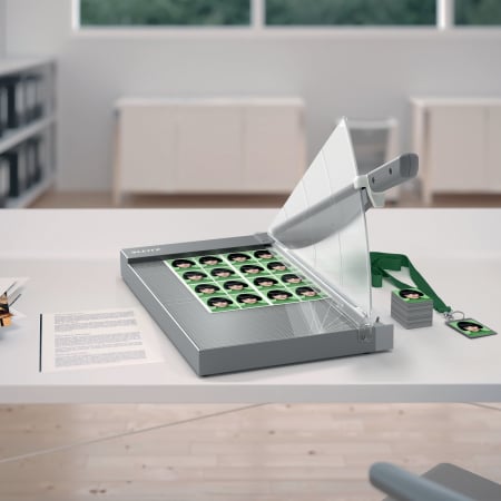 Ghilotina Leitz Office Pro Precision, A4 MAXI, 25 coli, indicator laser inclus, gri [2]