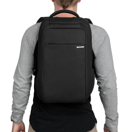 Rucsac Incase ICON Slim Pack pentru MacBook 16", compartiment captusit si buzunare cu acces rapid [17]