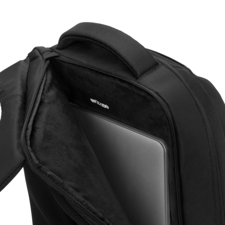 Rucsac Incase ICON Slim Pack pentru MacBook 16", compartiment captusit si buzunare cu acces rapid [14]