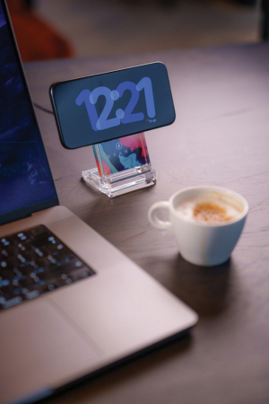 Stand de incarcare wireless magnetic 15W Magcharge, acrilic transparent [11]