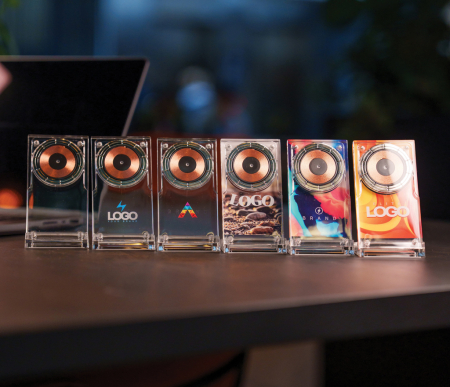 Stand de incarcare wireless magnetic 15W Magcharge, acrilic transparent [13]