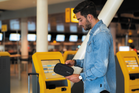 Suport pasaport XD Design cu RFID si functie stand [9]