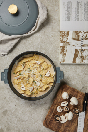 Braiser VINGA Monte Heritage 2.5 L, fonta emailata, prajire si gatire lenta [6]