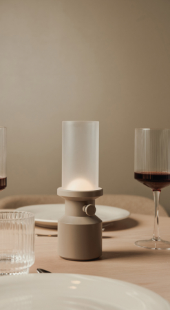 Veioza portabila VINGA Niori – ABS reciclat RCS, autonomie 6-8h, reglaj lumina [5]