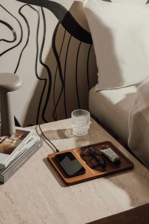 Tava multifunctionala de birou VINGA Timo RCS cu incarcator wireless 15W [3]