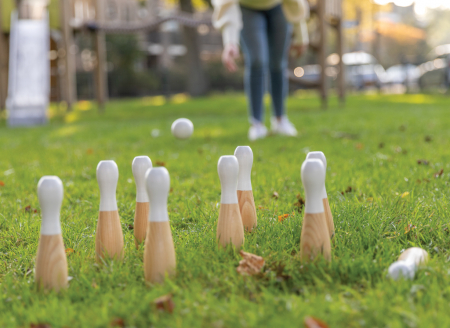 Set popice din lemn cu 9 popice si 3 bile – joc distractiv pentru familie [6]