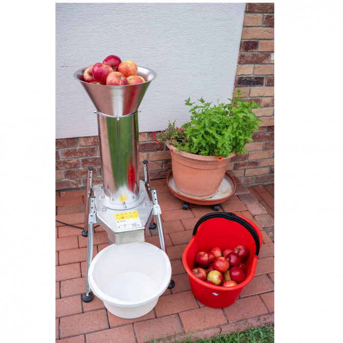 Dizolvatorul Strend Pro EFC-1, pentru fructe, 1100 W, 15 litri, 400 kg/oră, dimensiuni 55x55x104 cm [9]