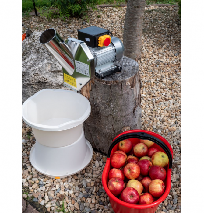 Dizolvatorul Strend Pro EFC-2, pentru fructe, 550 W, 1 litru, 200 kg/oră, dimensiuni 43x22x33 cm. [7]