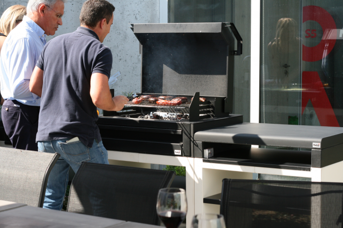 Gratar pentru gradina, Kitaway Grill Otte din beton, 110 × 47 × 192 cm [12]