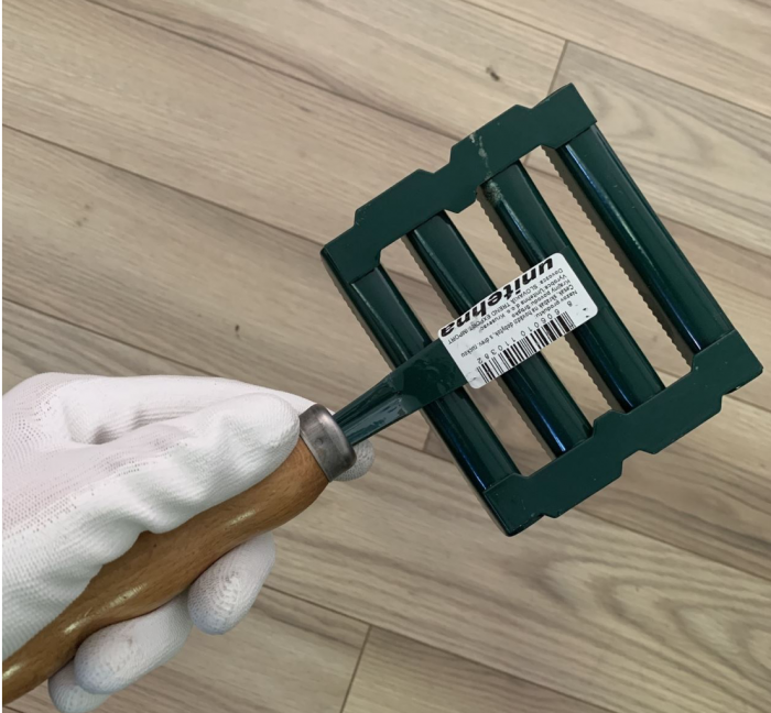 Perie tesala pentru bovine Strend Pro Woo, 8 randuri, maner de lemn [3]