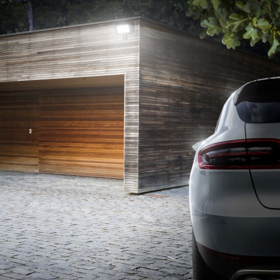 Proiector led 20 w cu senzor, 1350 lm, lumina rece ( 6000 k ), ip 44 , clasa a++, carcasa aluminiu neagra [3]