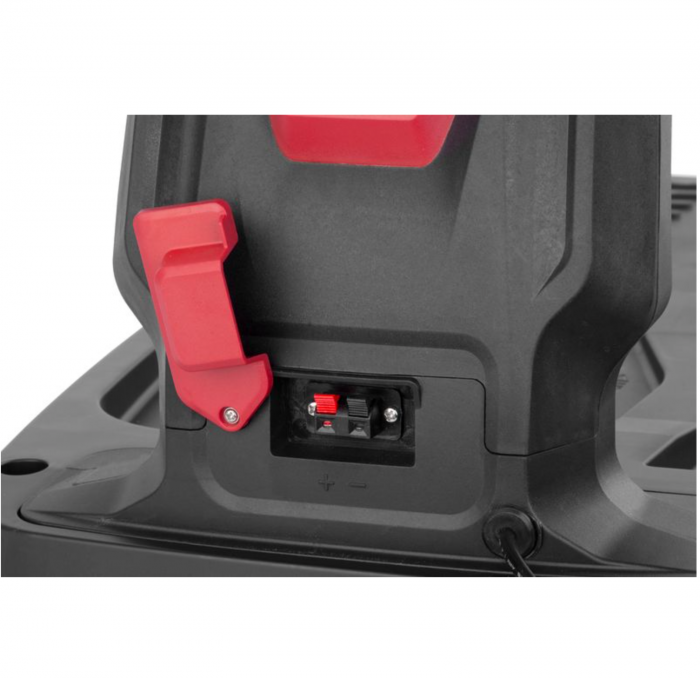 Robot de tuns iarba Worcraft, 4 Ah, 20V, baterie Li-Ion, latime de taiere 220 mm [9]