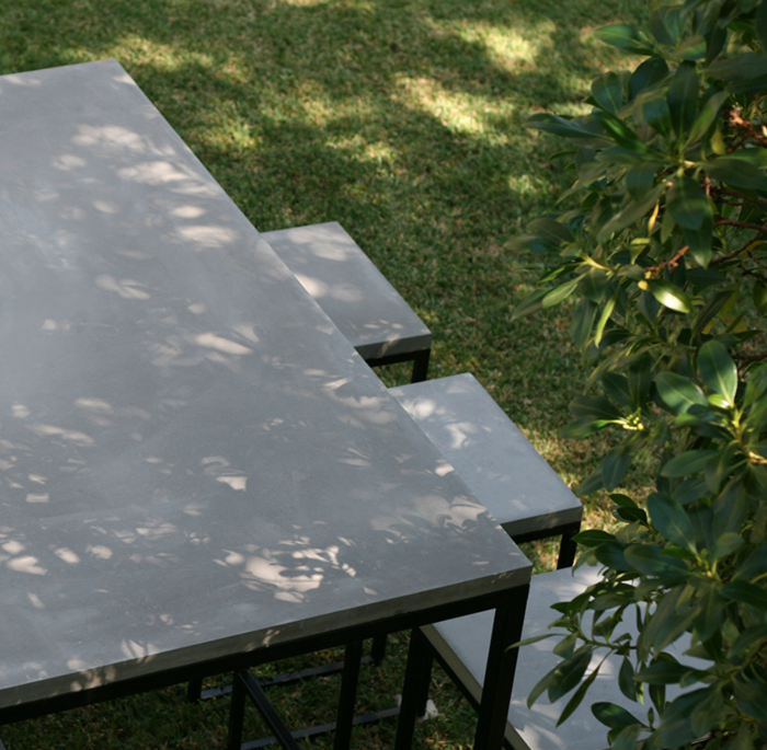 Set masa inalta de gradina din beton si metal, 190 × 172 × 74 cm, Tuozi [3]