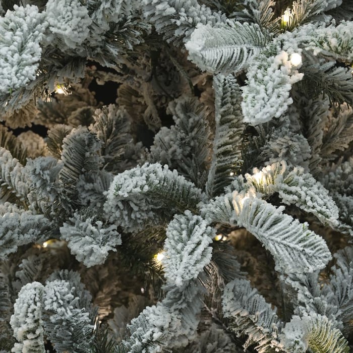 Brad artificial cu zapada si leduri Flocked Princess Pine, 200 led-uri, 210 cm - BraziPremium.ro [2]