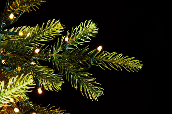 Brad artificial Pino Luxury cu lumini, ace 3D, 240 cm, 5000 LED uri, PE, verde  - BraziPremium.ro [16]