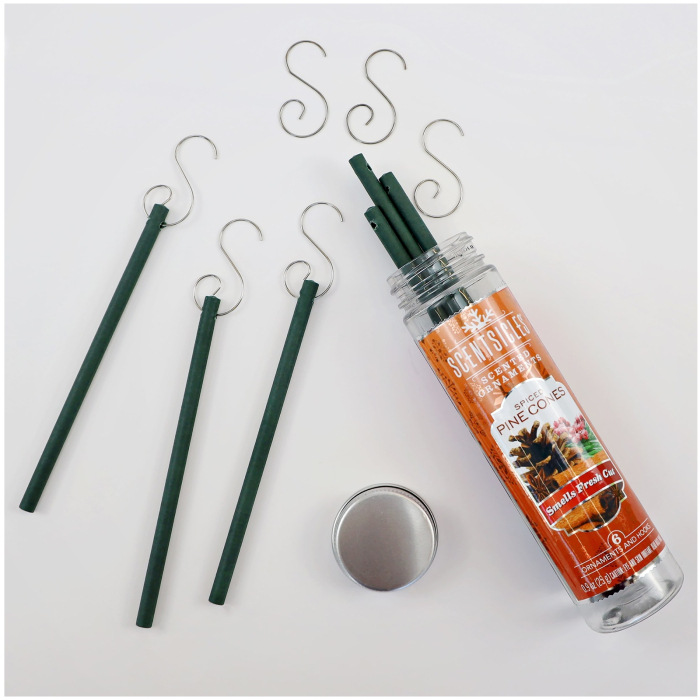 Set 6 ornamente parfumate cu carlige pentru brad, Spiced Pine Cones - BraziPremium.ro [2]