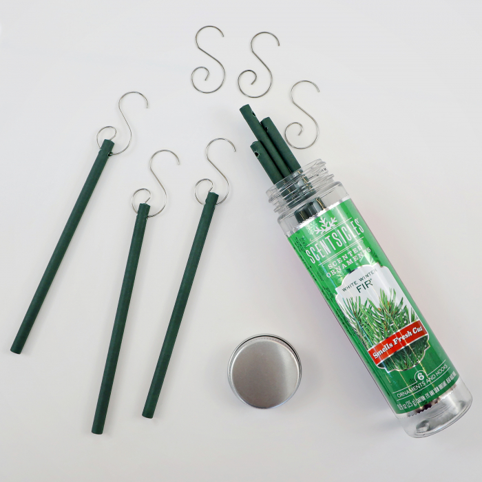Set 6 ornamente parfumate cu carlige pentru brad White Winter - BraziPremium.ro [2]