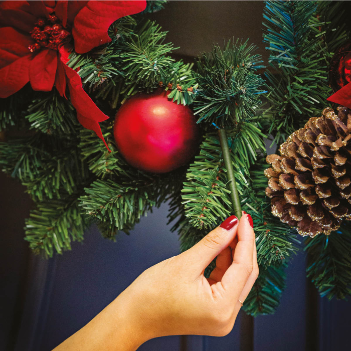 Set 6 ornamente parfumate cu carlige pentru brad White Winter - BraziPremium.ro [11]