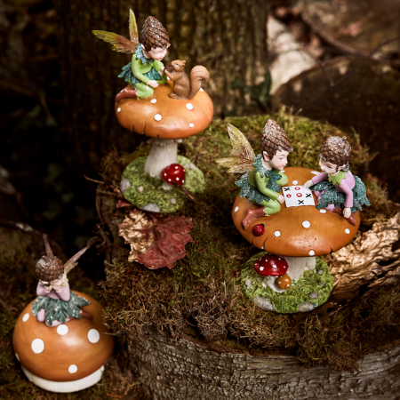 Ornament brad Zana Padurii cu minge, 8 cm, rasina, verde - BraziPremium.ro [1]