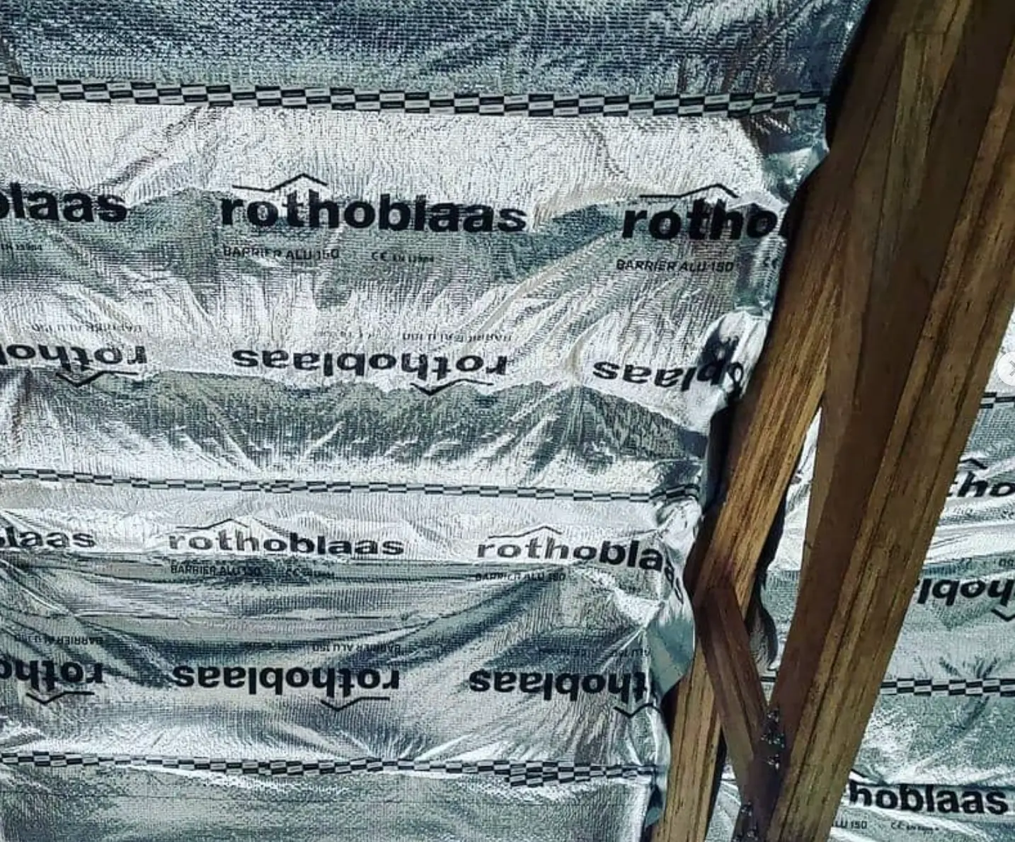 Bariera de vapori Barrier Alu 150, 1.5x50 m, 75mp/rola [2]