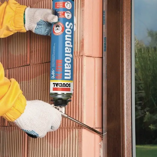 Spumă Poliuretanică Montaj Uși Ferestre MAXI-70 870mL [1]
