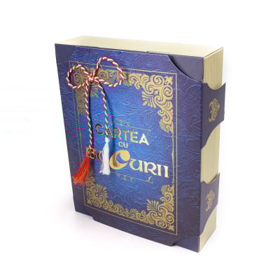 La cutie - Cartea Mărțisor 900 gr