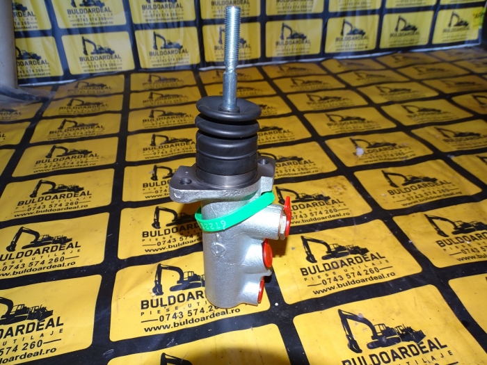 Pompa frana Case 580/590 [5]