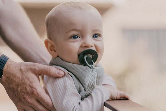 BIBS - Set 2 suzete Colour Latex, tetina simetrica, 6 luni + Size 2 [3]