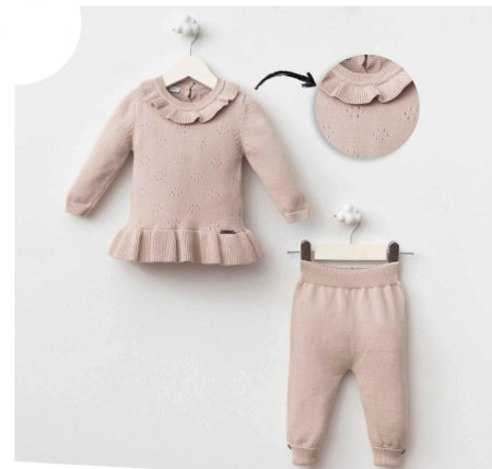 COLECȚIE TOAMNĂ-IARNĂ - Set premium bumbac - Bluza cu volănașe roz și pantaloni bej