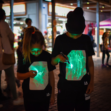 Tricou Copii Interactiv Luminat Negru-Verde Illuminated Apparel [1]