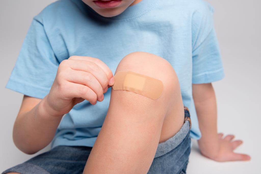 Siguranța copiilor acasă: cum prevenim căzăturile