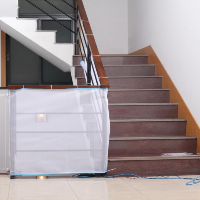 Plasa de siguranta pentru balustrade scari, balcoane si terase, 300 x 78 cm, alb [2]