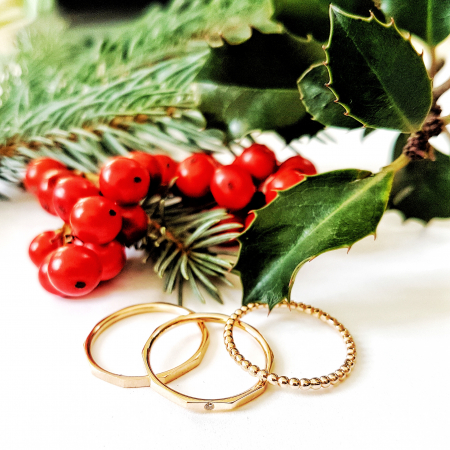 Inele - Inel Fire din poveste cu suprafata fatetata si diamant natural alb - aur 14k