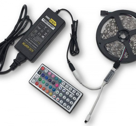 Kit Banda LED RGB 4M Controler si alimentator plus Telecomanda [3]