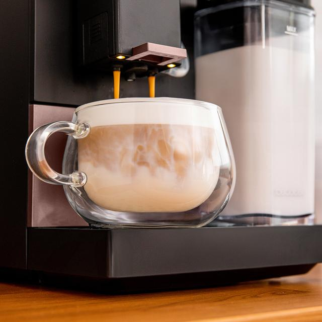 CECOTEC Cremma Compactccino Connected Black Rose Espressor Super-Automat Compact 19 bari, ecran TFT și Wi-Fi, Rezervor de lapte și Thermoblock. [6]