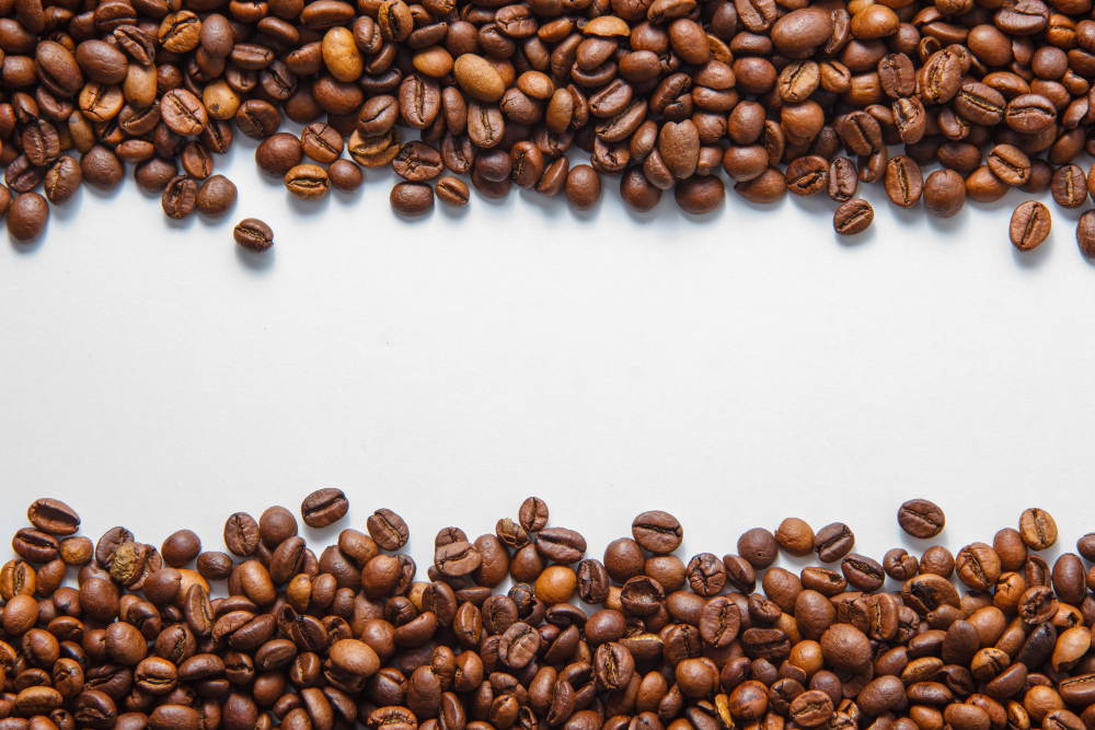 Cafea boabe sau măcinată – Care are un preț mai avantajos?