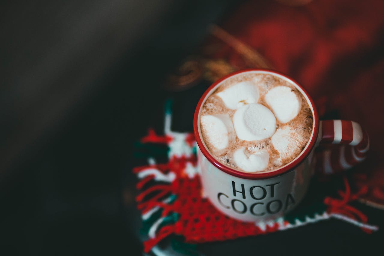 Ciocolată caldă delicioasă - Rețete și secrete pentru o băutură caldă perfectă
