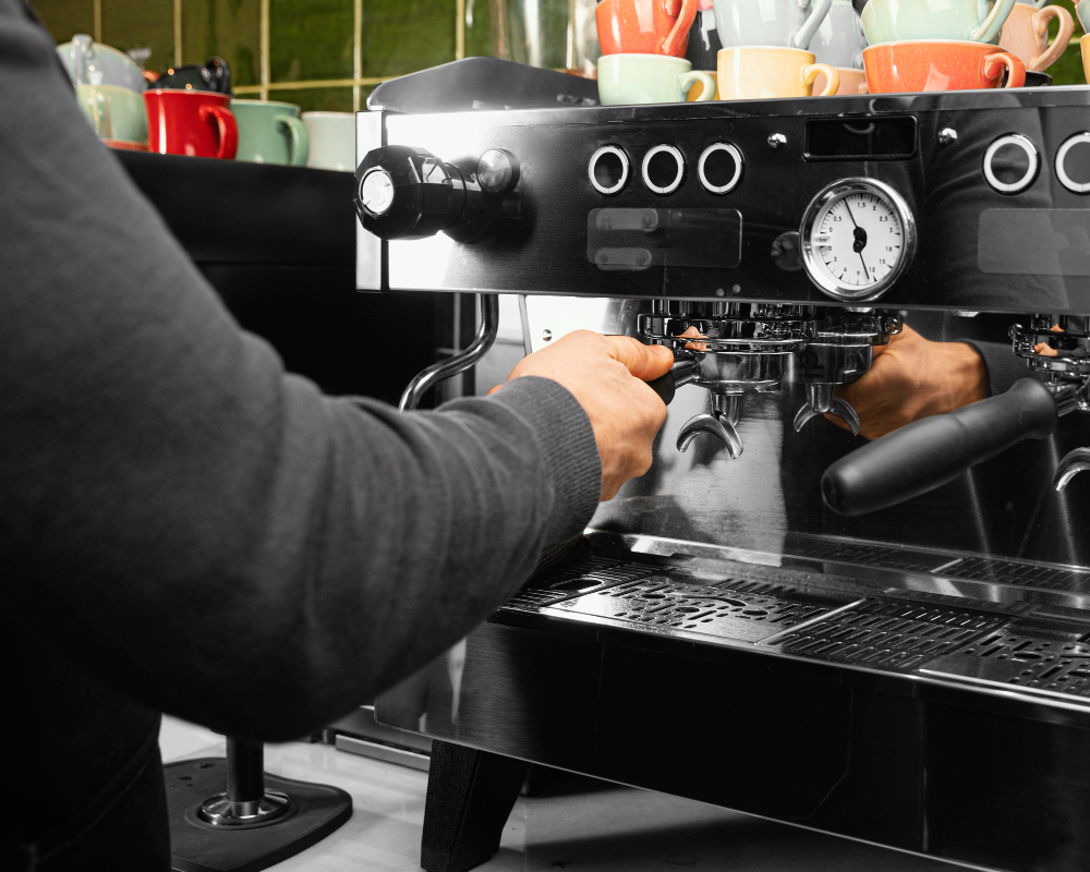 Cum să cureți eficient espressorul?