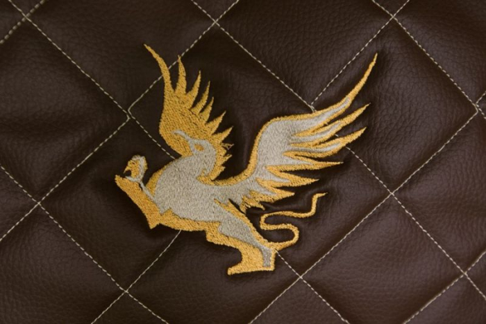 Huse scaun camion Elegance (maro/bej, material eco-piele / velur, serie ELEGANCE, tetiera integrata pentru pasageri; tetiera soferului integrata) potrivit SCANIA [2]