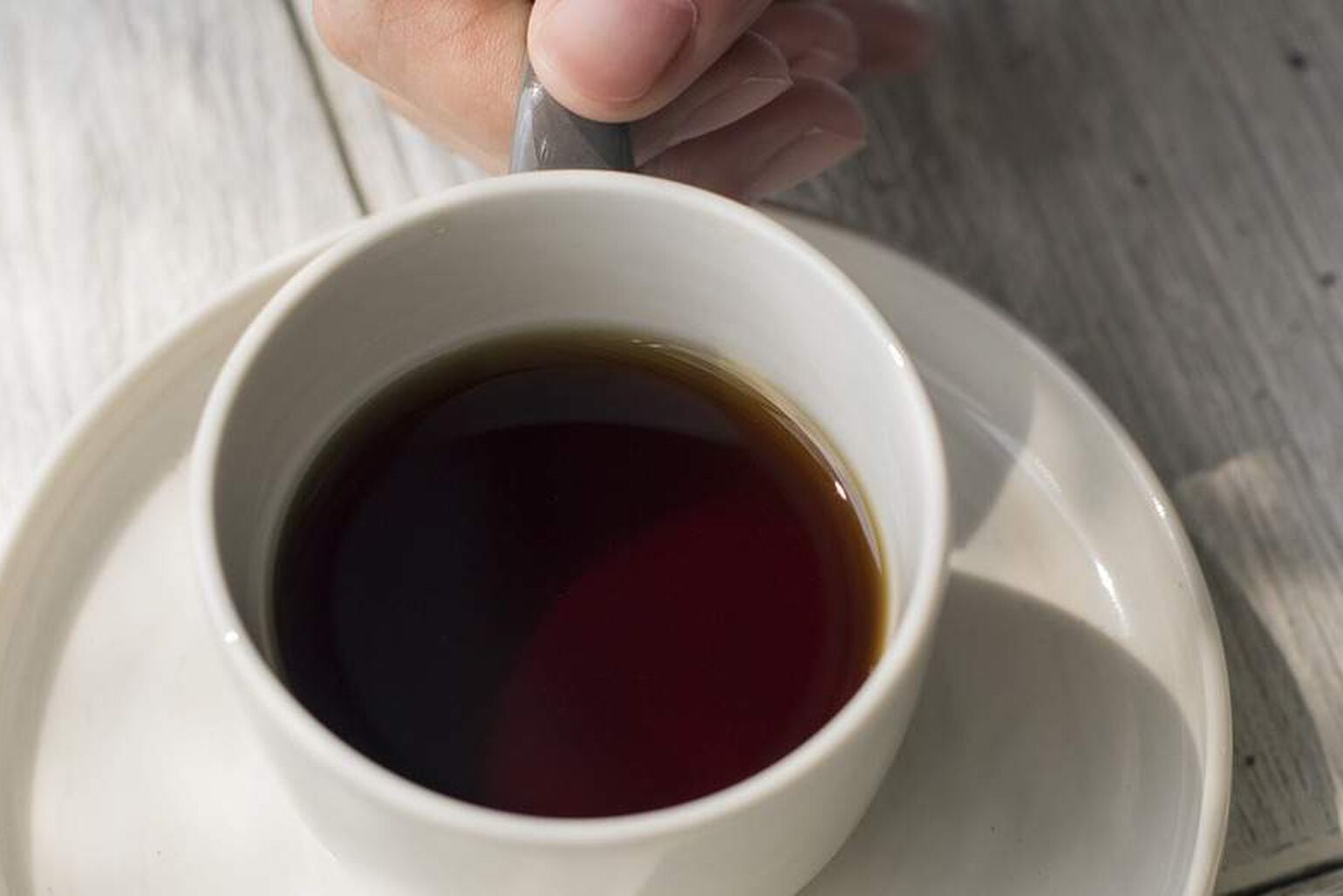 Bea cafea pentru a reactiva metabolismul