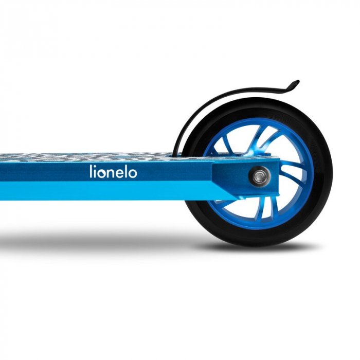 Lionelo - Trotineta Whizz, Pentru Acrobatii, Rulmenti ABEC-9, Sistemul de compresie IHC 9, 20 - 100 kg [10]