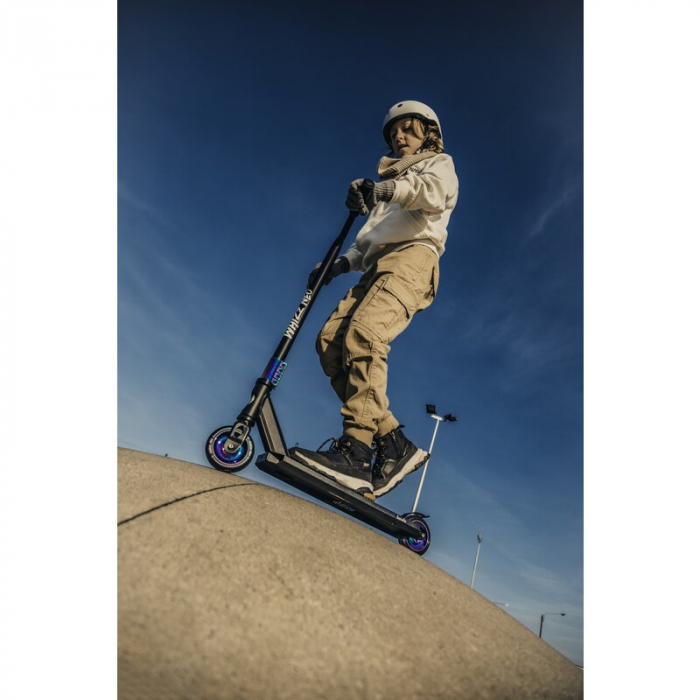 Lionelo - Trotineta Whizz, Pentru Acrobatii, Rulmenti ABEC-9, Sistemul de compresie IHC 9, 20 - 100 kg [19]