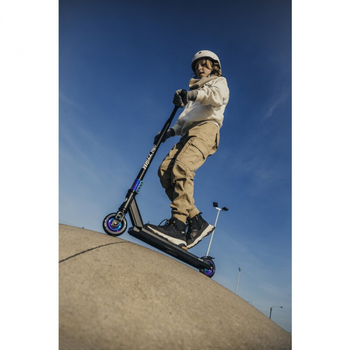 Lionelo - Trotineta Whizz, Pentru Acrobatii, Rulmenti ABEC-9, Sistemul de compresie IHC 9, 20 - 100 kg [27]