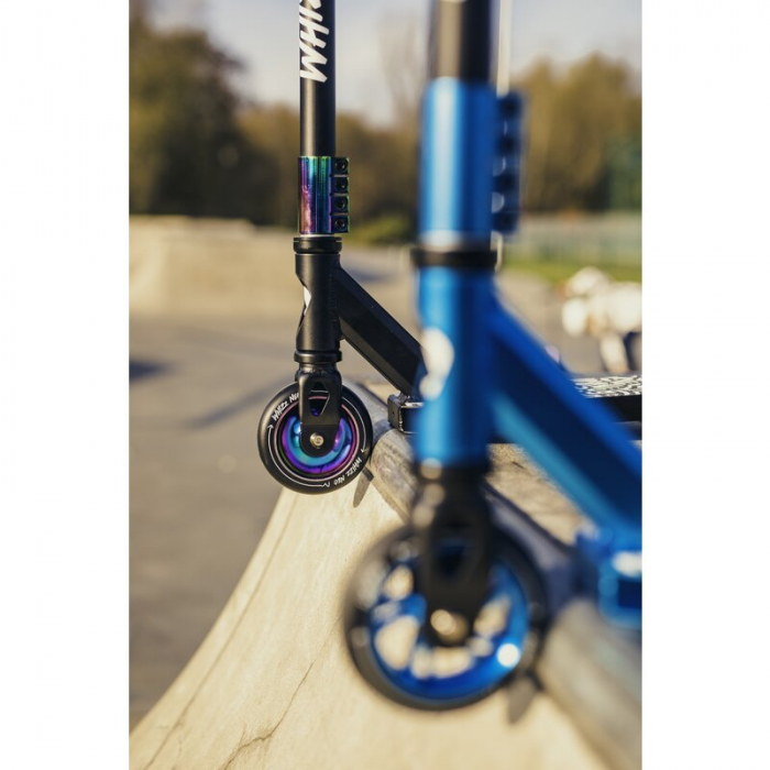 Lionelo - Trotineta Whizz, Pentru Acrobatii, Rulmenti ABEC-9, Sistemul de compresie IHC 9, 20 - 100 kg [29]