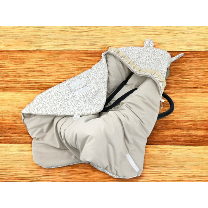 Paturica calduroasa, MimiNu, Premium, pentru scoica, scaun auto/carucior, cu volanas si dantela, Dimensiune 90x90 cm, din Bumbac, Meadow [3]