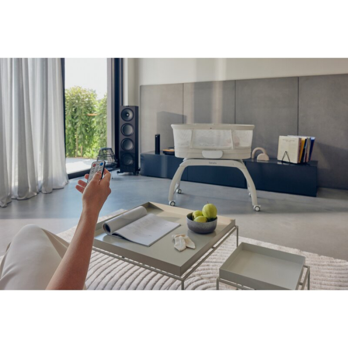 Patut balansoar, Lionelo, Coral, cu landou ergonomic detasabil, Functie de balansare integrata, Functie de cantar, Sunete si cantece de leagan, cu roti, Panou tactil sau telecomanda, 0-9 kg,  Alb [32]