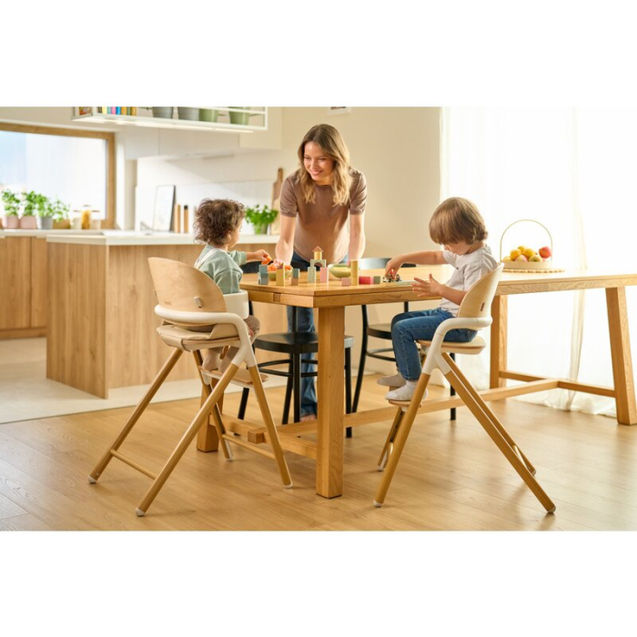 Scaun de masa multifunctional Celia, Lionelo, din lemn de fag, 6 luni- adult, Spatar lat, Sezut ergonomic, Tavita silicon, Suport de picioare reglabil, Greutate maxima 90 Kg, Alb/Natural [39]