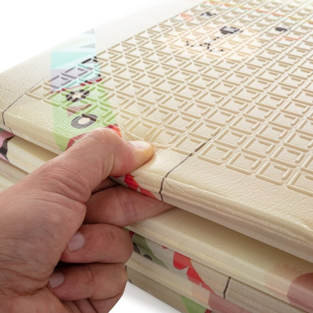 Covoras de joaca, Petite&Mars, Reversibil, Include geanta pentru transport, Pliabil si impermeabil, 197 x 147 x 1 cm, Campy Cars, 0 luni+, Multicolor [5]