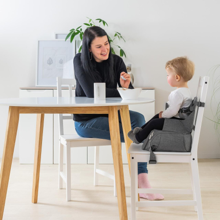 Inaltator de scaun pentru bebelusi 6-36 luni, transportabil, din plastic reciclat, Reer Growing Booster Seat 85041 [5]